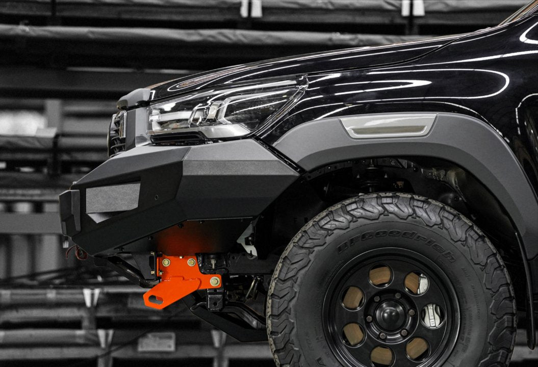 PIAK Elite Non Loop Winch Bar Toyota Hilux 2020+ (Orange & Black)
