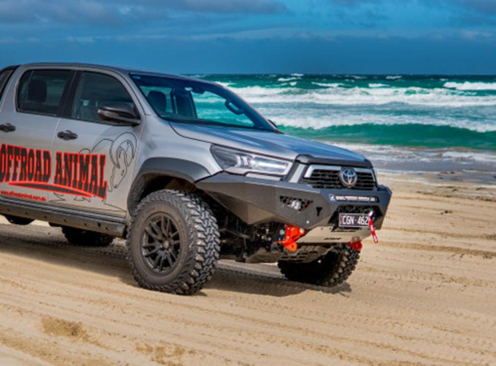 Offroad Animal Predator Bull bar, Suitable for Toyota Hilux Rogue Wide ...