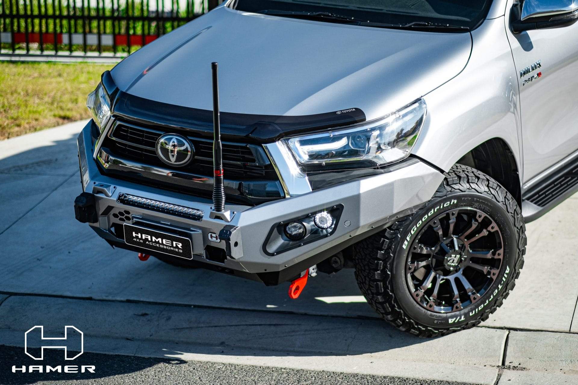 HAMER TOYOTA HILUX REVO 2020-2023 BULL BAR King Series (Incl. Rated Recovery Points) NO FENDER MODEL