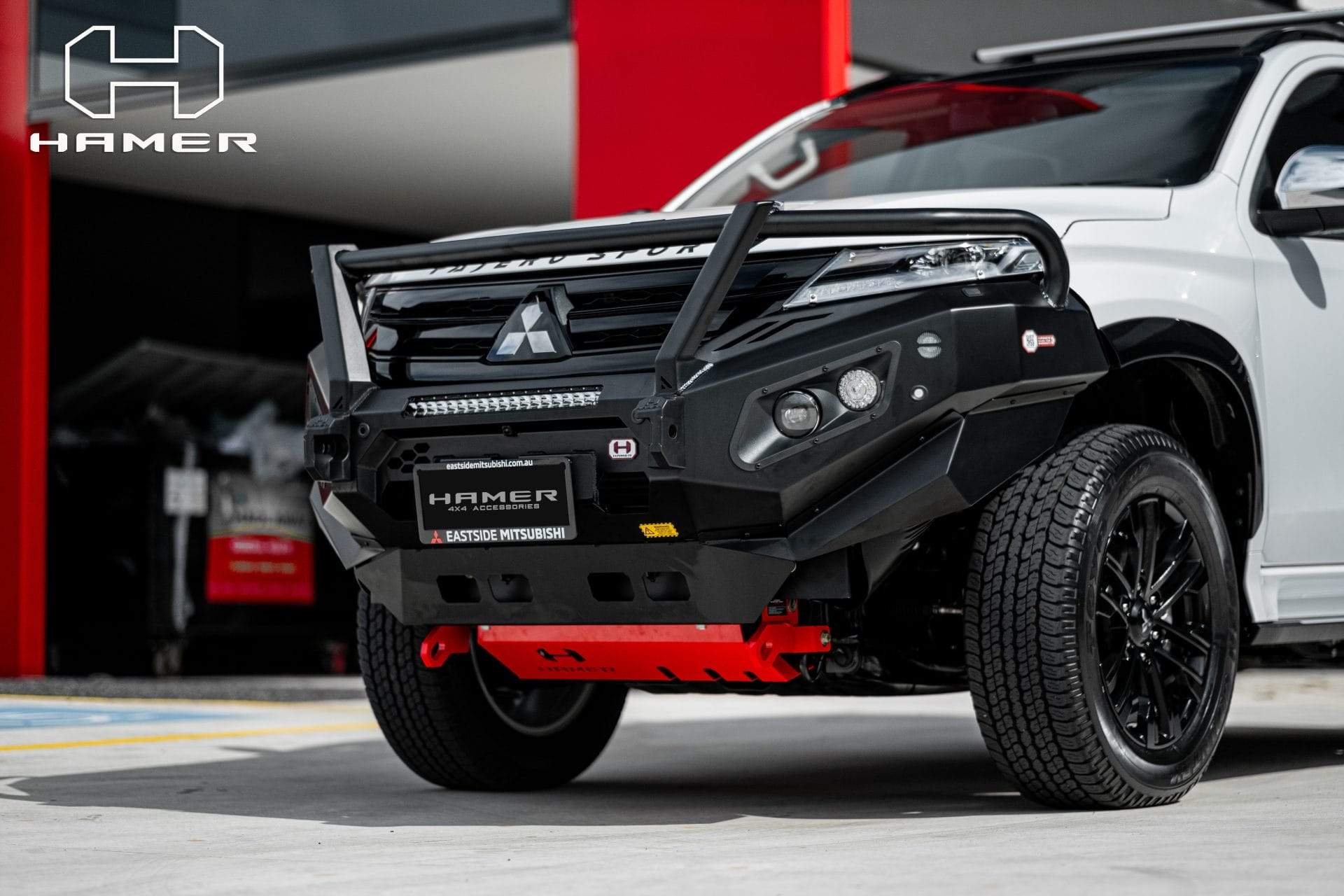 HAMER MITSUBISHI PAJERO SPORT QF 2020-Present BULL BAR King Series Plus (Incl. Rated Recovery Points)