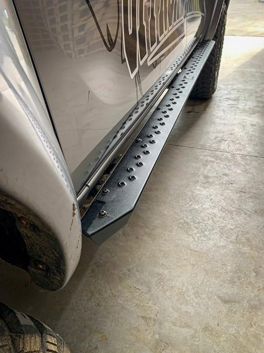 Offroad Animal  Rock Sliders, Suitable for Toyota Hilux N80, 2015 on