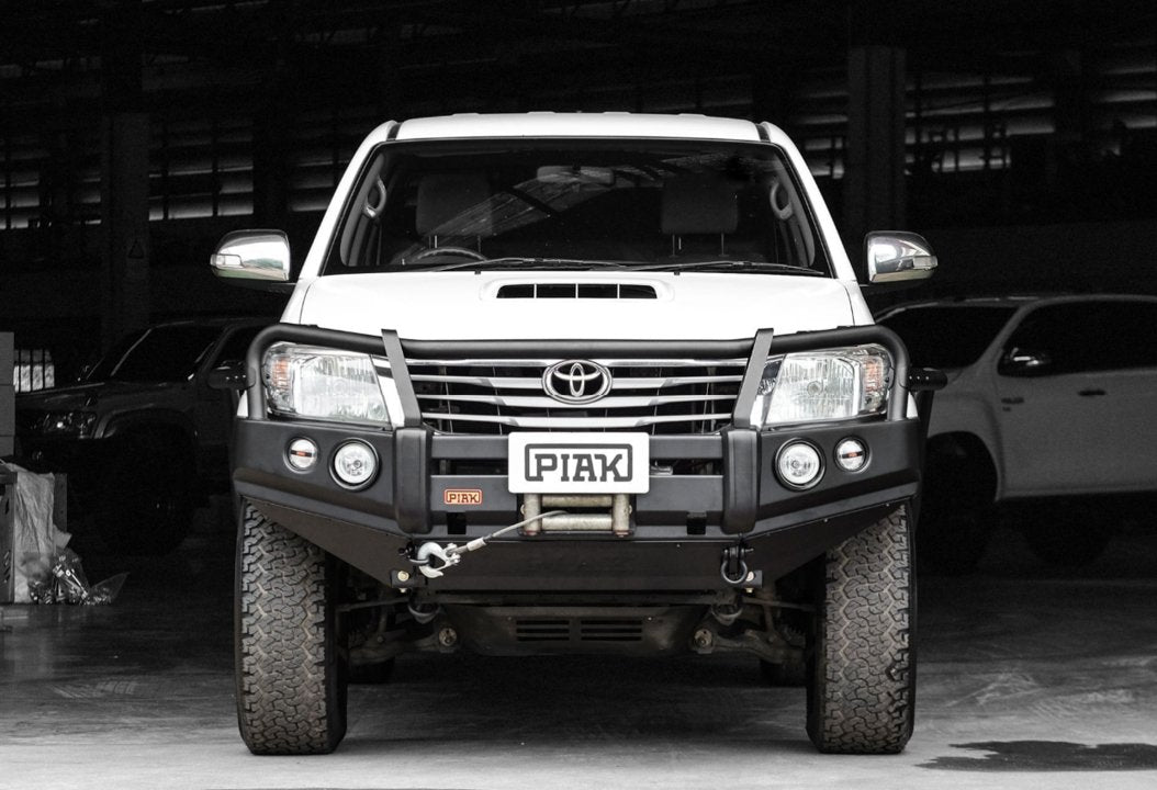 PIAK 3-Loop Premium Winch Bullbar Toyota Hilux 2011-2015