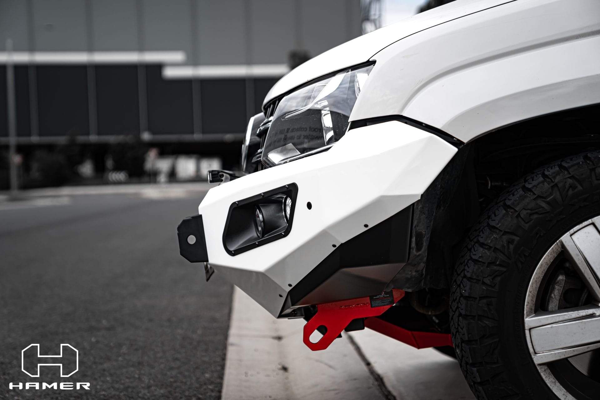 HAMER VOLKSWAGEN AMAROK 2010-Present BULL BAR King Series (Incl. Rated Recovery Points)