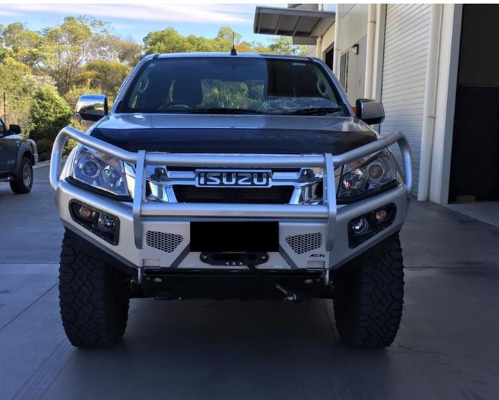 Full Bull Bar Isuzu D-Max 2nd generation 2012-2016 complete with winch mount andfog light inserts
