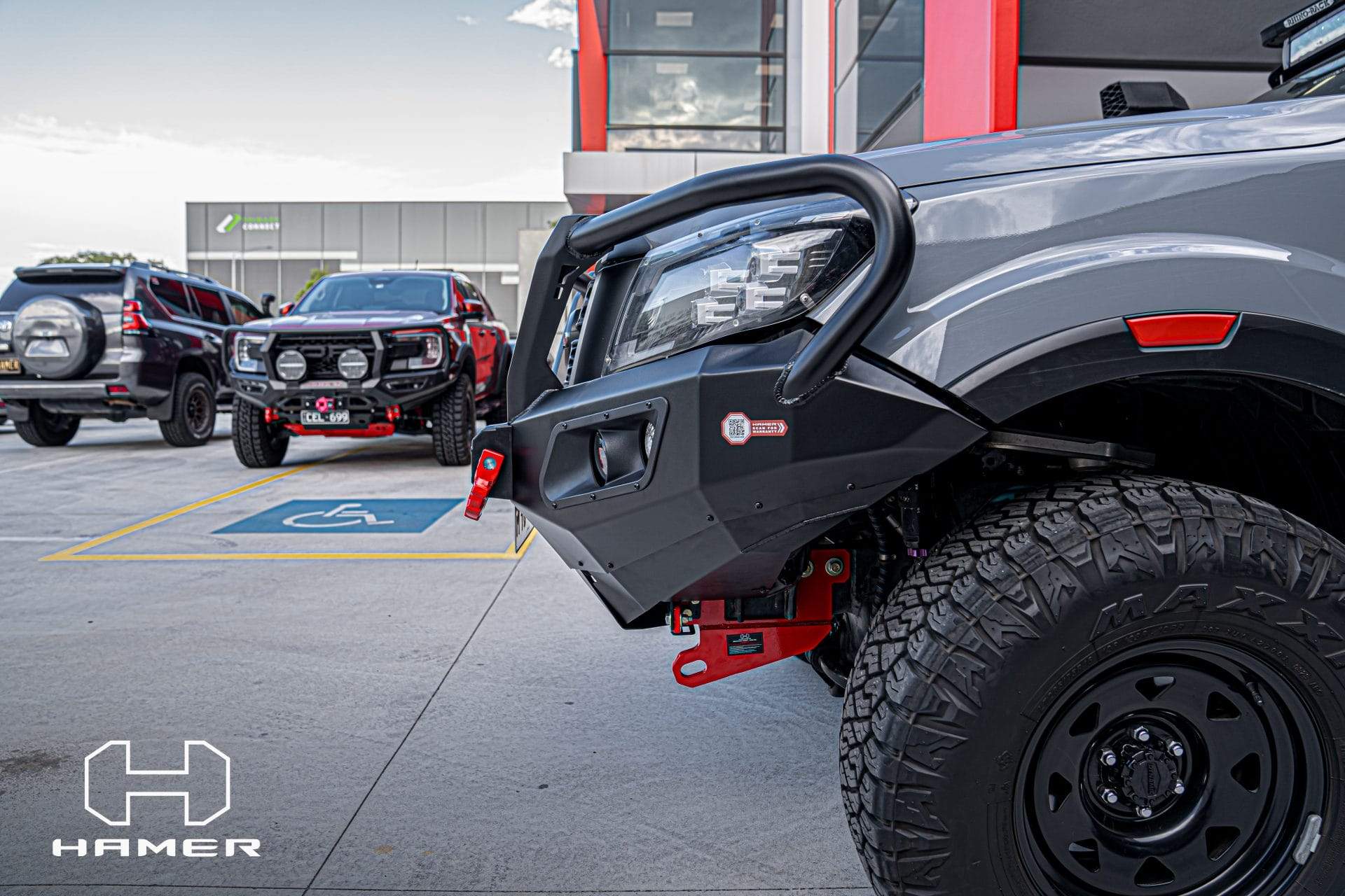 HAMER NISSAN NAVARA 2021-Present BULL BAR King Series Plus (Incl. Rated Recovery Points)