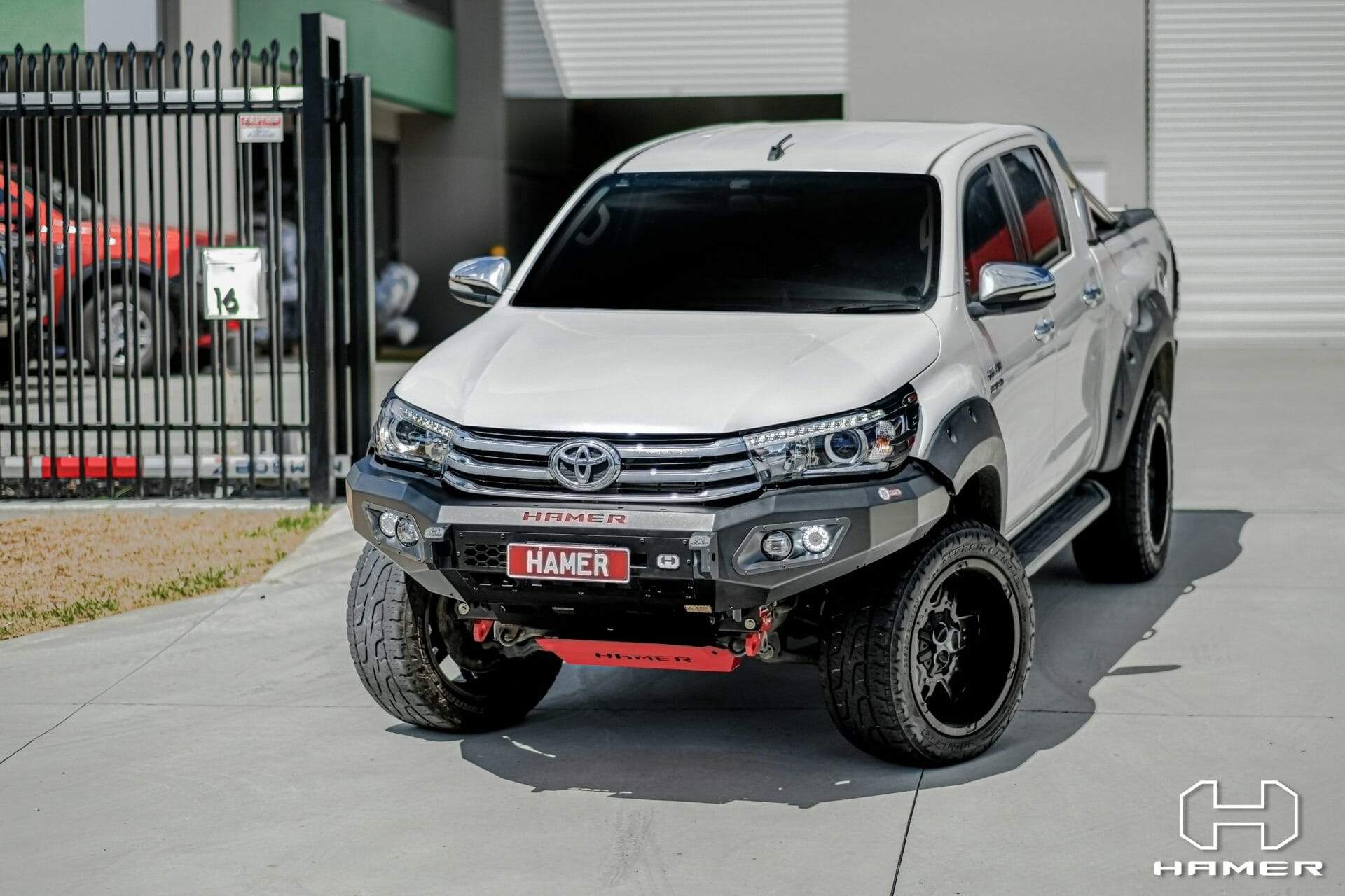 HAMER TOYOTA HILUX REVO 2015-2018 BULL BAR King Series