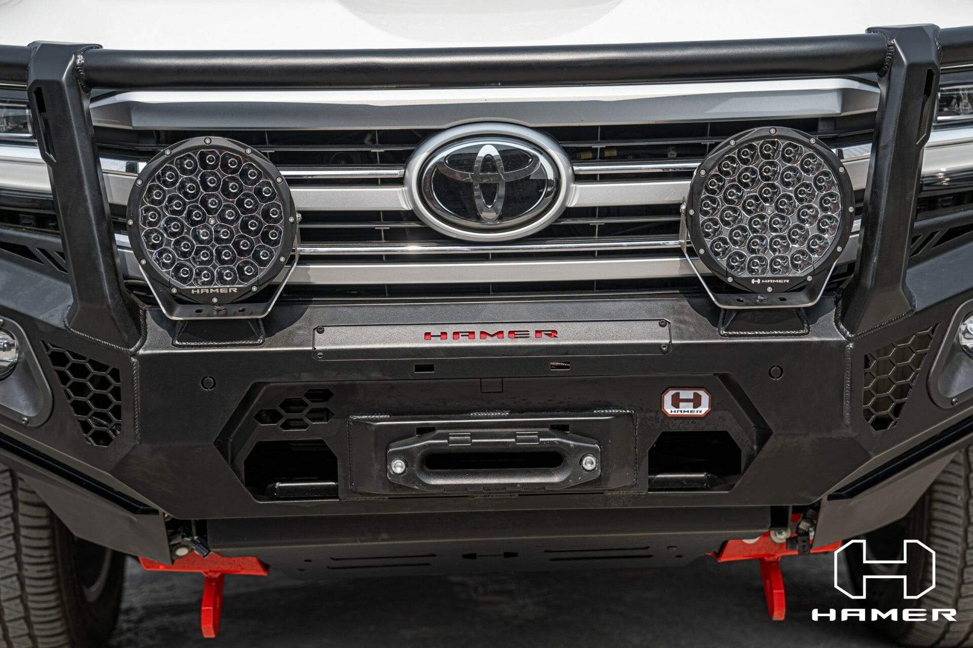 HAMER TOYOTA LANDCRUISER 300 SERIES 2021-Present BULL BAR King Series Plus (Incl. Rated Recovery Points)