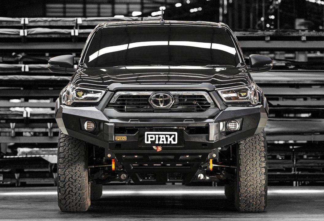 PIAK Elite Non Loop Winch Bar Toyota Hilux 2020+ (Orange & Black)