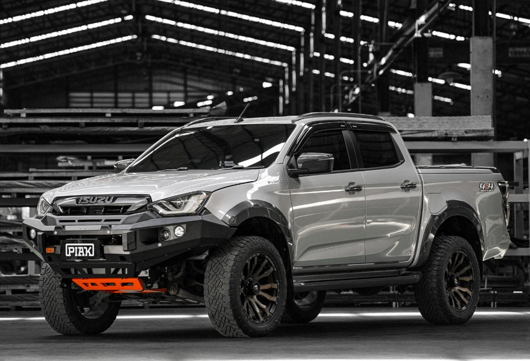 PIAK Elite Non Loop Winch Bar Isuzu D-Max 2020+ (Black & Orange)