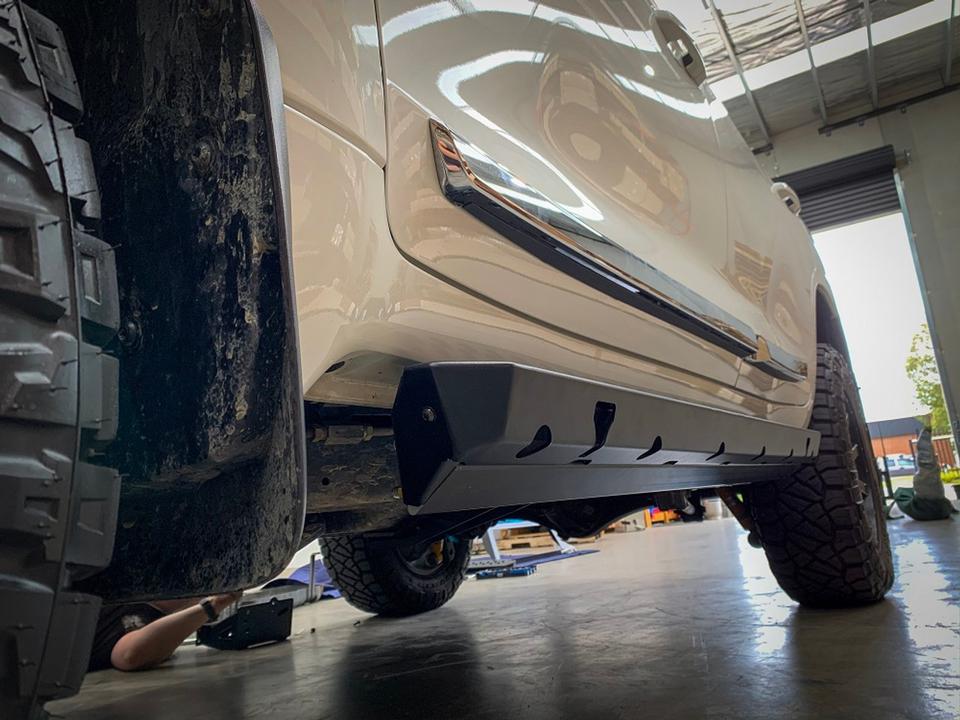 Offroad Animal  Rock Sliders, Suitable for Toyota Land Cruiser 200 Series, 2007 to 2021